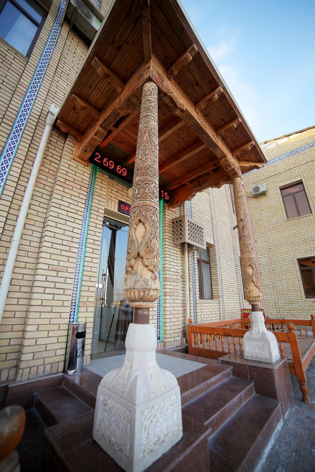 Sarbon Hotel Khiva Exterior photo